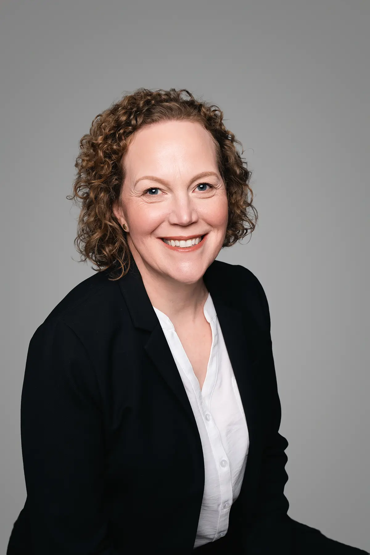 Debbie Mans headshot